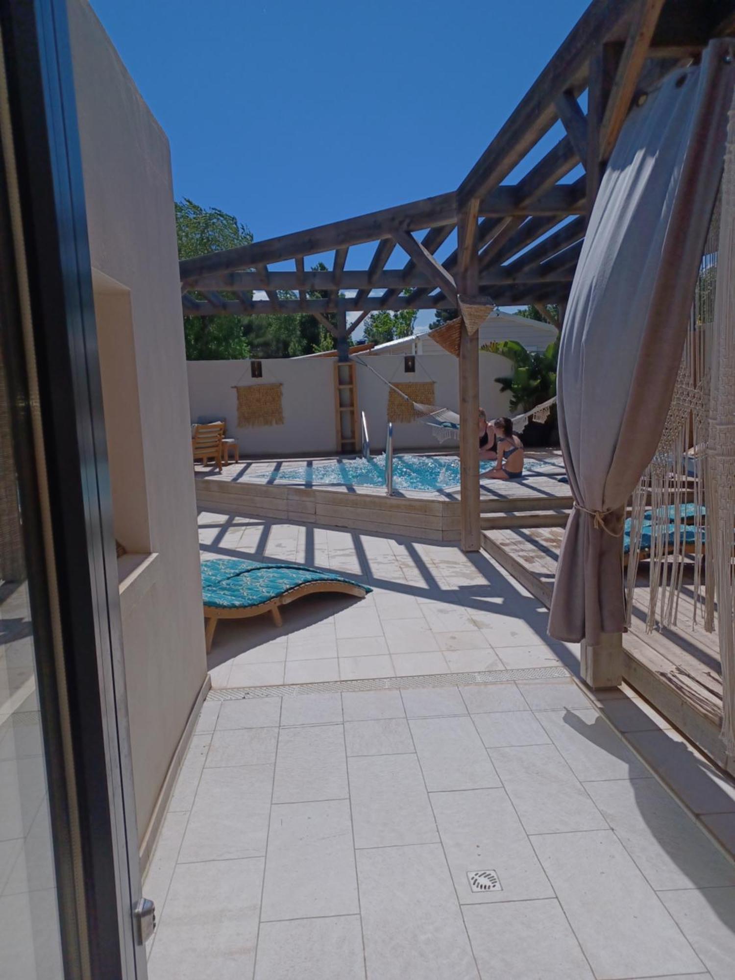 Mobil-Home Pour 6 Personnes ナルボンヌ エクステリア 写真
